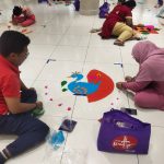 participants start decoration ranggoli
